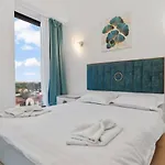 One Verdi -self Check In -therme Package On Request Βουκουρέστι