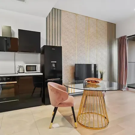 One Verdi Etaj 6 -self Check In And Out Apartament